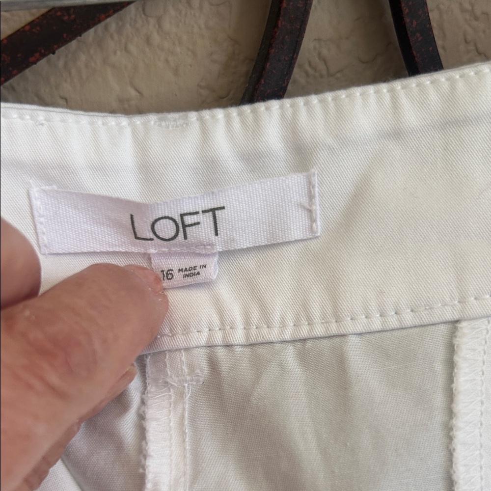 LOFT White Loft Women's Shorts - Picture 3 of 4